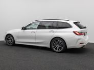 Foto Nummer 10: BMW 330i