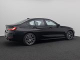 Foto Nummer 6: BMW 330i